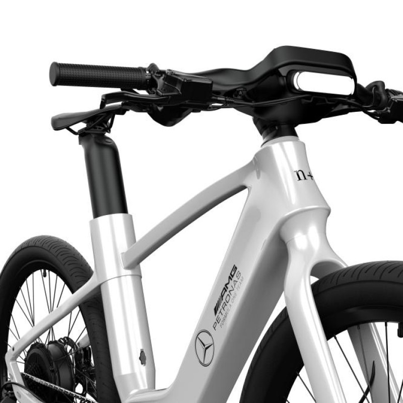 Mercedes-AMG PETRONAS F1®️ Team City Edition 750 Electric Bike