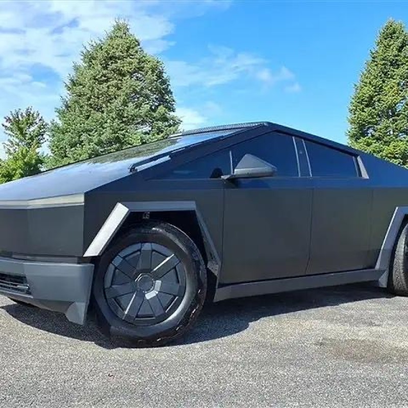 2024 Tesla Cybertruck Cyberbeast